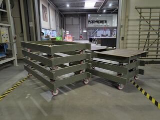 7x Intern transportmiddel op 4x zwenkwiel